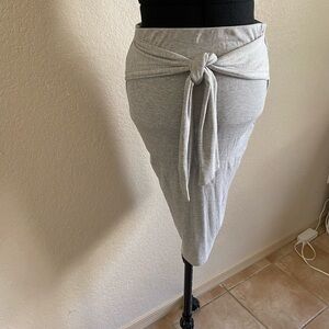 Heather Grey Papaya skirt size small xl